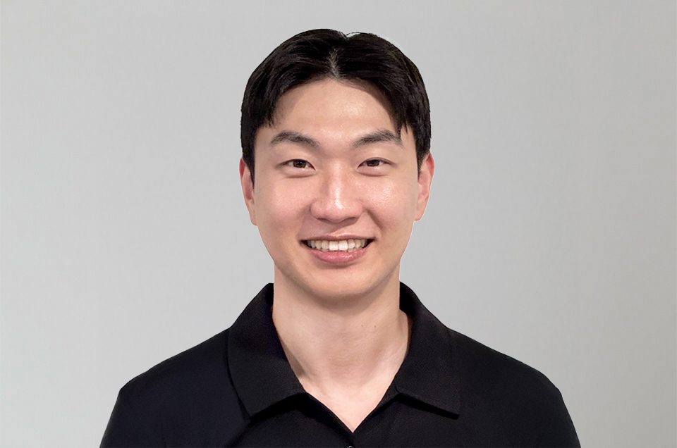 Yun Lee